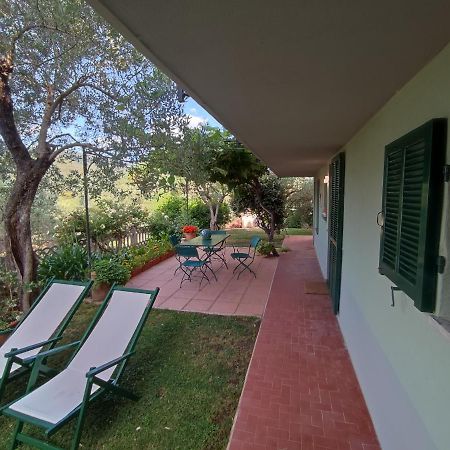 Independent Apartment With A Fabulous Patio - Casa Penny Cisano sul Neva Extérieur photo